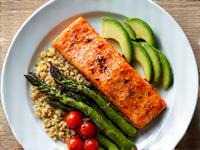Healthy plate with colorful vegetables and whole grains, symbolizing mindful eating.